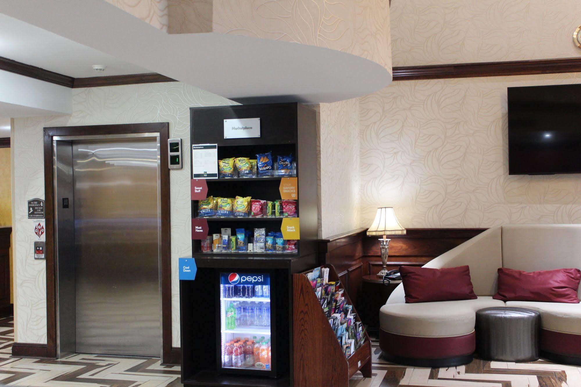 Quality Suites Nyc Gateway North Bergen Luaran gambar